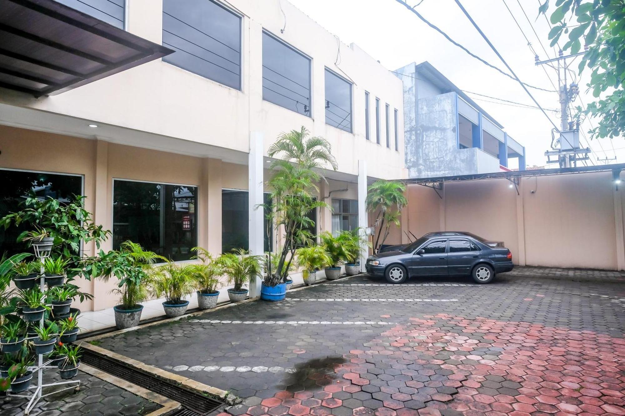 Reddoorz Syariah At Griya Raharja Klaten المظهر الخارجي الصورة