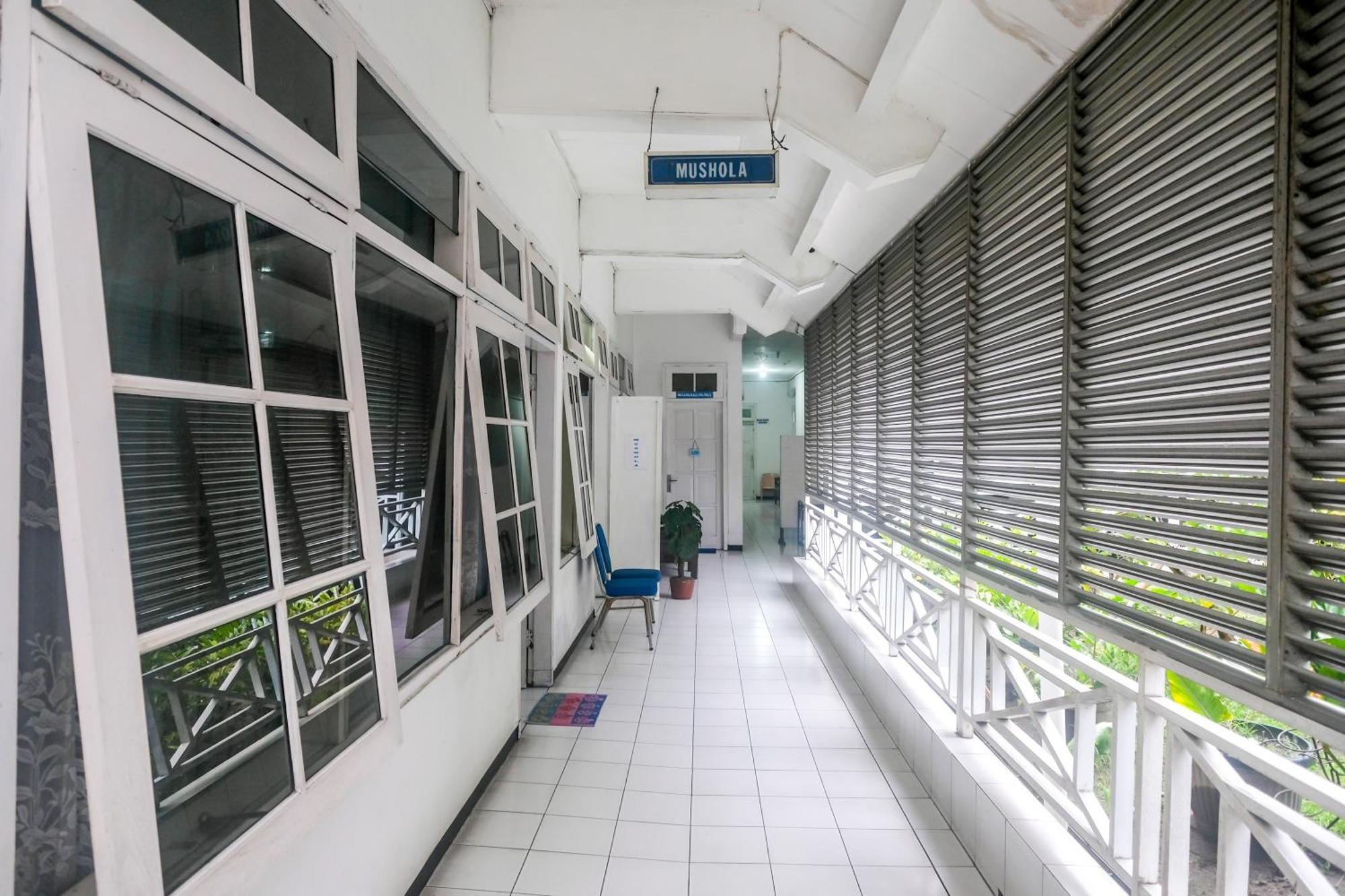 Reddoorz Syariah At Griya Raharja Klaten المظهر الخارجي الصورة
