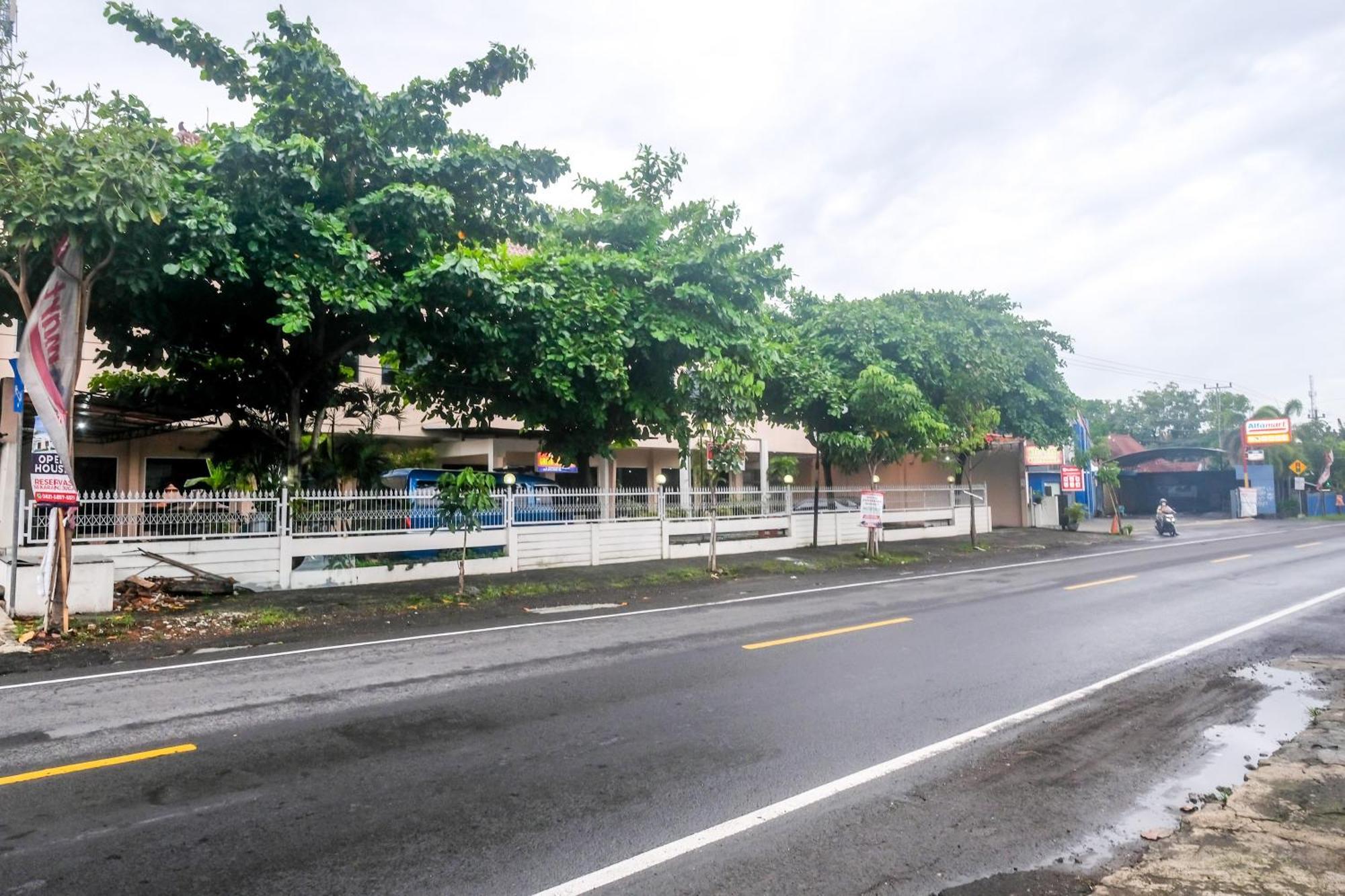 Reddoorz Syariah At Griya Raharja Klaten المظهر الخارجي الصورة
