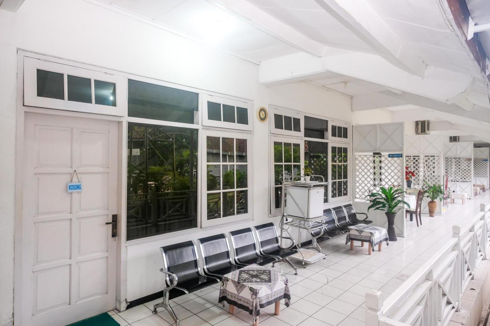 Reddoorz Syariah At Griya Raharja Klaten المظهر الخارجي الصورة